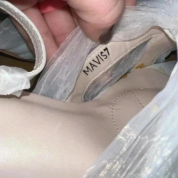 DB STUDIO Pleated Chiffon Bow Mid-Heel Sandals 7.5 - Picture 12 of 13